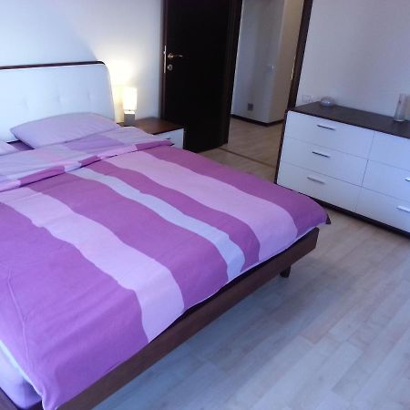 Apartment 3 Rooms Elegant Bukarest Exterior foto