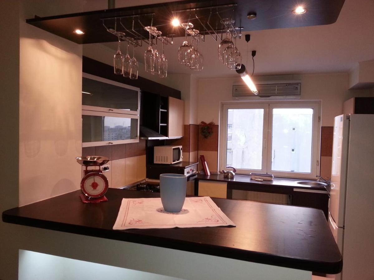 Apartment 3 Rooms Elegant Bukarest Exterior foto